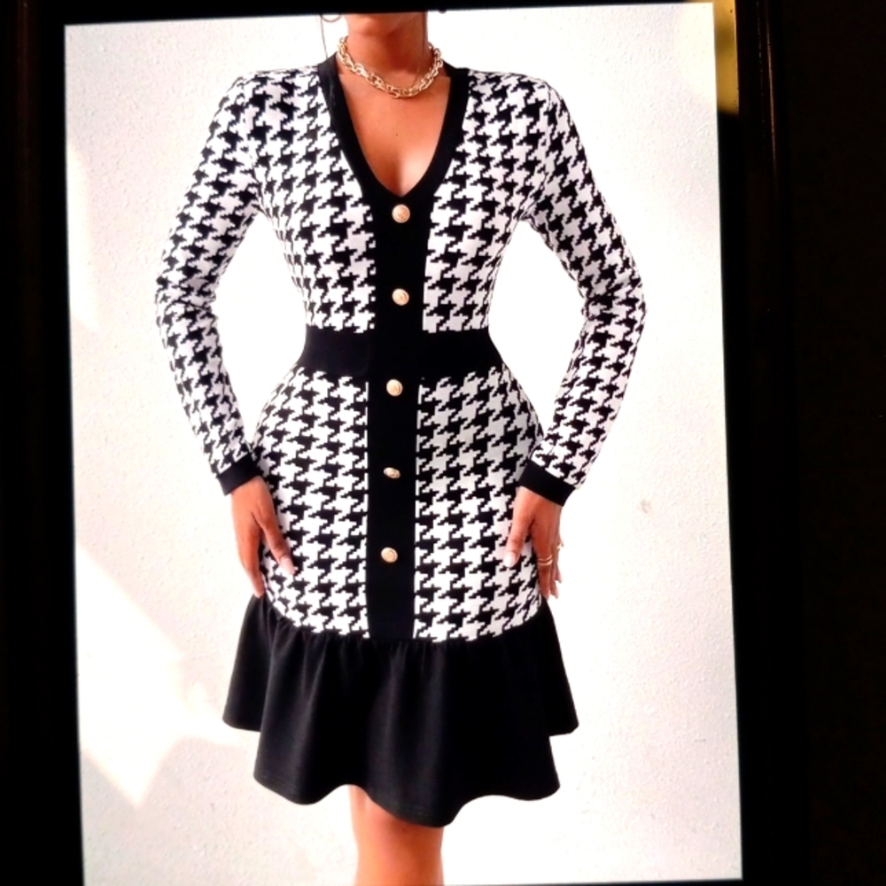 SHEIN RUFFLE HEM DRESS